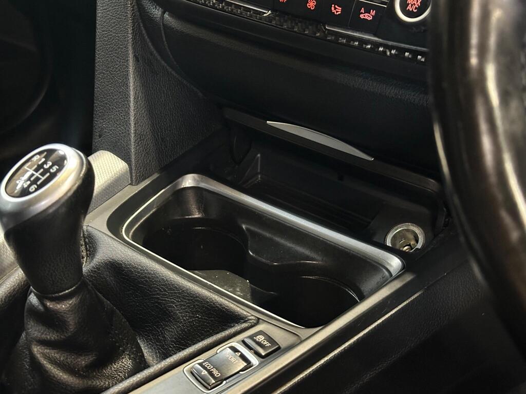 
								2012 BMW 3 Series 2.0 318d M Sport Euro 5 (s/s) 4dr full									