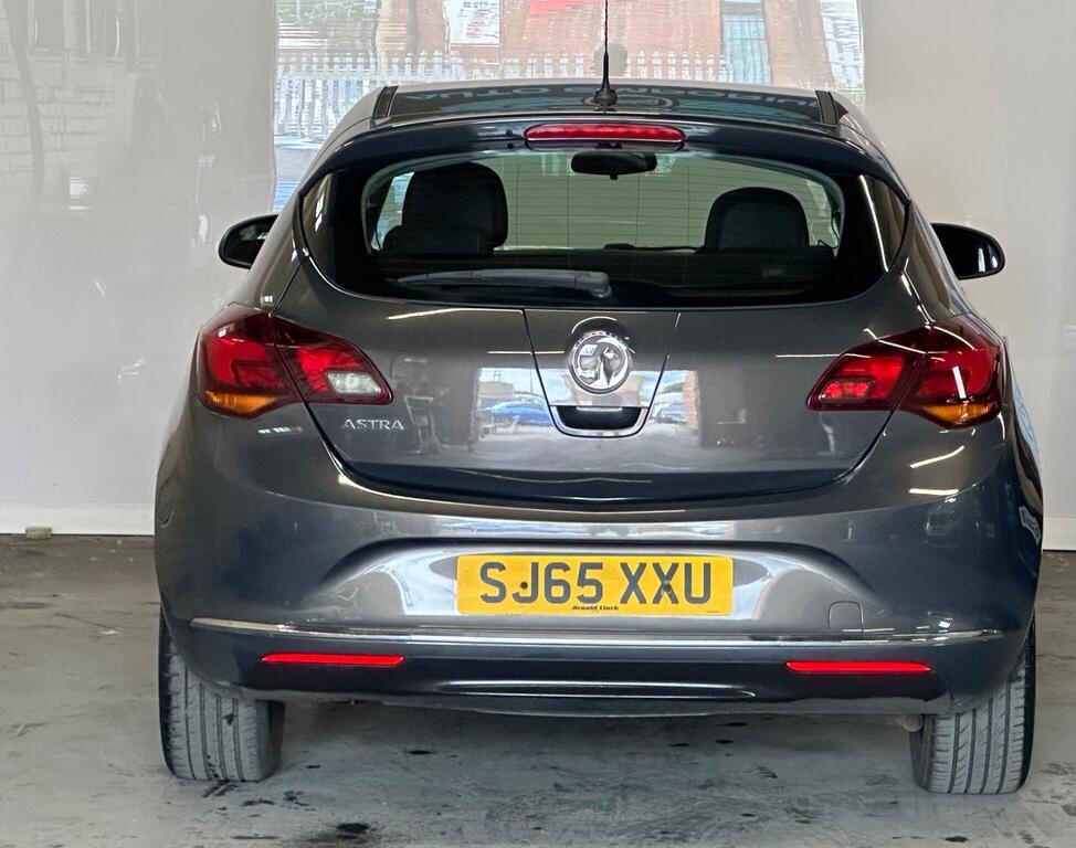 
								2015 Vauxhall Astra 1.4i SRi Euro 6 5dr full									